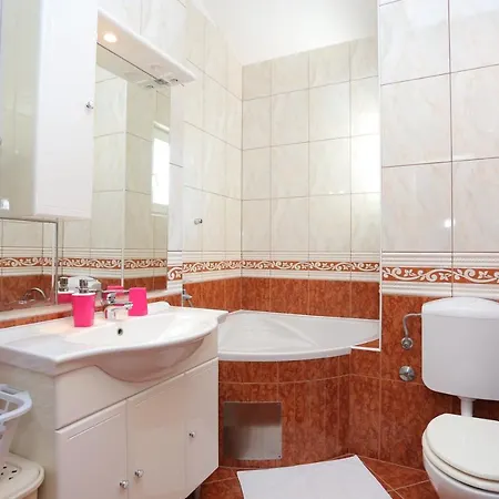 Apartman By The Sea Duce, Omis - 12687 Dugi Rat
